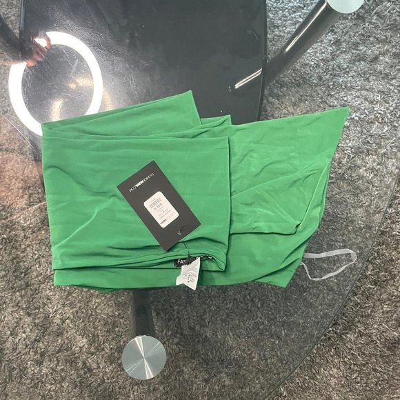 Fashion Nova Higher Highs Halter Top - Green - Picture 2 of 2